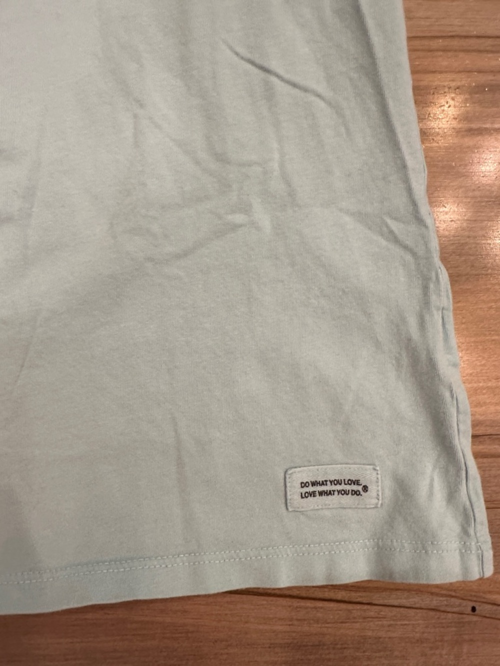 Life Is Good Light Blue Crusher-Lite Women’s Tee with Subtle Logo Print - Picture 4 of 7